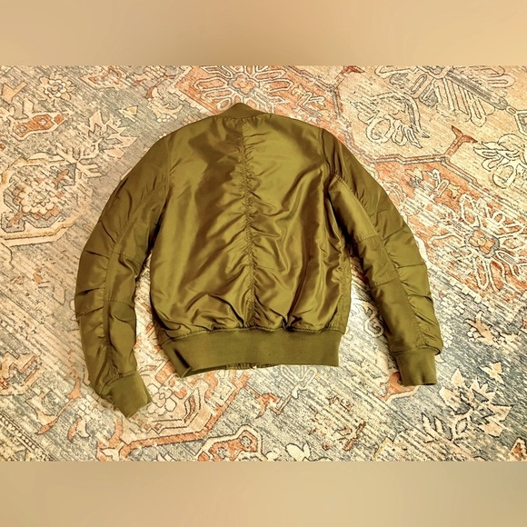 Topshop army green bomber coat, with gold zippers and buttons. Size US 4. - Picture 2 of 3